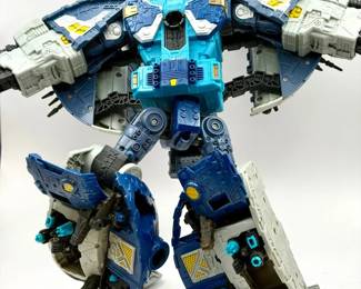 Transformers Cybertron Supreme Class Primus action figure