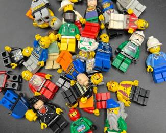 (25+) LEGO Figures Plus Extra Heads, Hats, Hair, Bodies, Legs & More