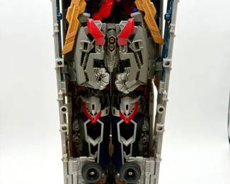 Hasbro Transformers Dark of the Moon Series Leader Class Ultimate Optimus Prime action figure