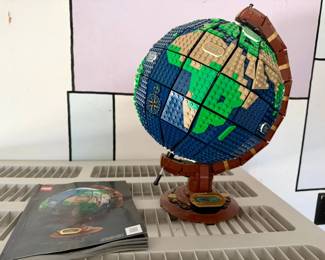 LEGO Ideas The Globe (21332) & Manual