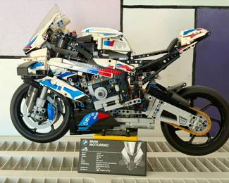 LEGO Technic BMW M 1000 RR set (42130)