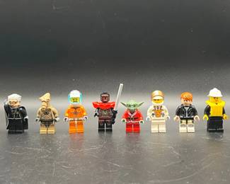 (10) LEGO Figures ft. Astronaut, Star Wars, Ninjago & Harry Potter
Ten LEGO figures including Star Wars Geonosian, Harry Potter, Ninjago, an Astronaut, and a LEGO Werewolf minifigure, part of the Monster Fighters theme from the 2012 set #9463, "The Werewolf," with glow-in-the-dark claws and teeth.