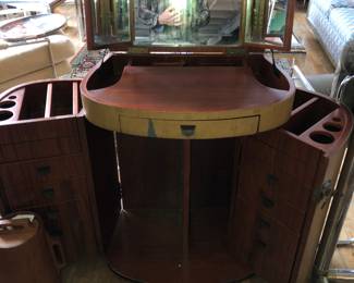 Starbay dressing table or vanity 