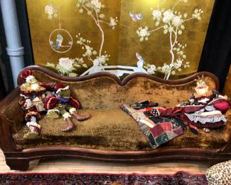 Period Empire sofa now $100, frogs are gone