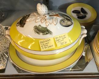 Mottahedeh Vista Alegre Fruits of the Sea set. Small chip on platter