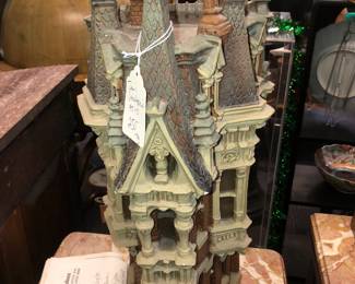 Zani Jacobsen Chicago Triangle House. Chipped/cracked finials on top 