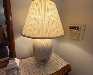 Two porcelain lamps 