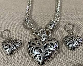 Hearts Pendant Earrings