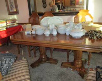 Dining room table without leaves and Noritake China