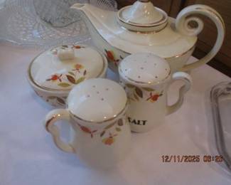 Jewel Tea Hall Aladdin Pitcher and accessories