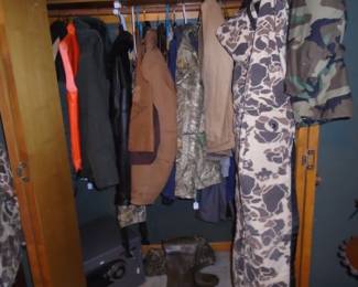 Hunting and outdoor outer wear