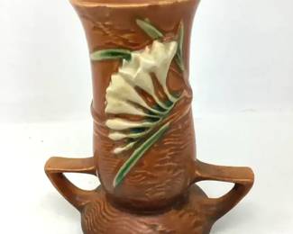 Roseville, USA 119–7 Inch Freesia Vase