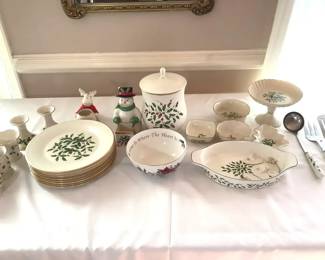 Lenox Christmas Dishes