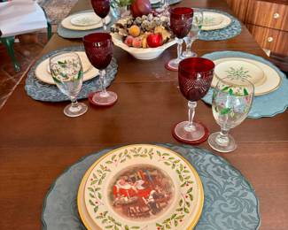 Linens, tablescapes, crystal, china, placemats, napkins, serving bowls