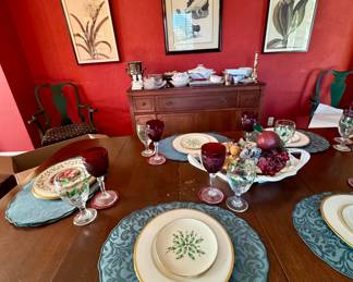 Large dinning table with several leaves so can add more seats at family gatherings