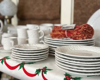 Large set of Blanc Sur Blanc