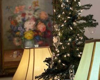 Art and Lamps O’Plenty!!