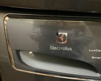 ELECTROLUX WASHER & DRYER