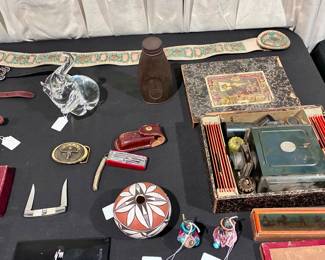 Acoma Pueblo pottery, Goebel ornaments,