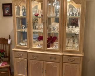 Drexel blonde lighted china cabinet
