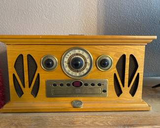 retro radio/turntable/cassette/CD