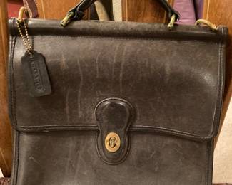 Vintage "Willis" black leather Coach purse