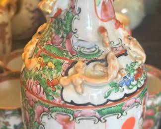 Chinese Rose Medallion Porcelain