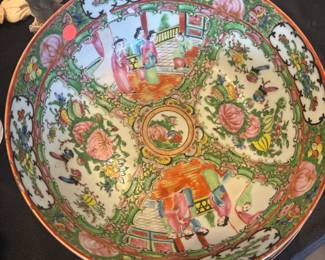 Chinese Rose Medallion Porcelain