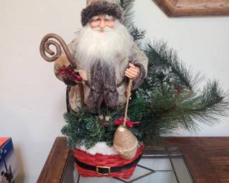 This is a Santa's Workshop 15in. Gathering Woodsman Santa. 
