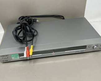 Lot 125 | SONY Video D/A Converter CD/DVD Player DVP-NS425P
