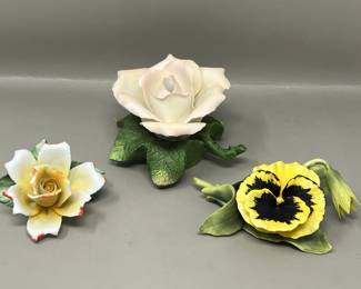 Lot 58 | Porcelain Flowers Capodimonte Style Figurines
