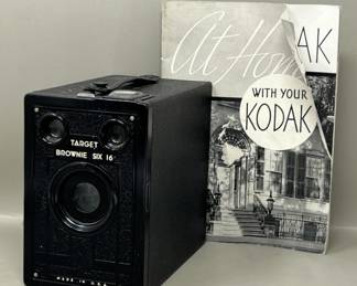 Lot 50 | Vintage Kodak Target Brownie Six-16 Vintage
