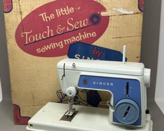 Lot 123 | Complete Vintage Singer Kids Sewing Machine Touch
