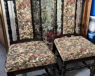 Lot 148 | Pair of Gothic Style Occaisional Dining Chairs
