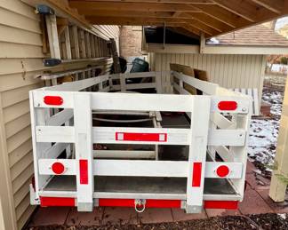 Trailer 10' X 5' - sides come off and can be folded in half for easy storage