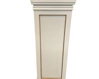 3206 - Chelsea House Classic Gilt Pedestal 43 x 14 x 14, has hole in one side