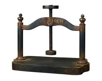 104 - Elk Home Rust Metal Jo Cast Iron Book Press 20x18x9