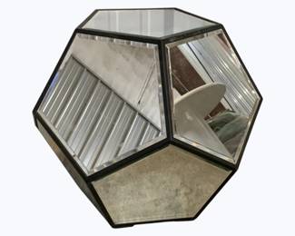 3094 - Mirrored Dodecahedron Stand 21 x 23 x 23