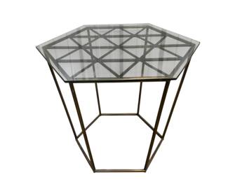 3103 - Chelsea House Ursa Table 26 x 28 x 32
