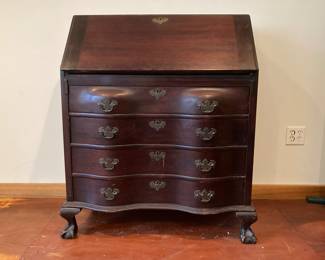 Bow Front Desk, Claw Feet