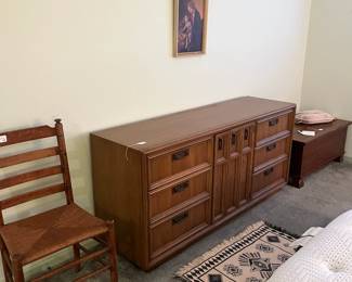 OVERVIEW OF SMALL ITEMS FOR SALE! PLEASE COME TO SHOP THESE ITEMS.