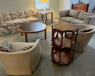 OVERVIEW OF SMALL ITEMS FOR SALE! PLEASE COME TO SHOP THESE ITEMS.