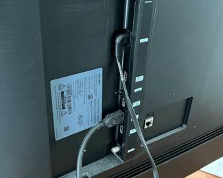 P10 - $125. Samsung 50" Model UN50CU7000F. April 2023. Smart TV