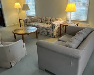 OVERVIEW OF SMALL ITEMS FOR SALE! PLEASE COME TO SHOP THESE ITEMS.