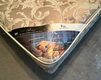 P28 - $200. Queen Size Headboard with Serta Mattress & Boxspring. Very good condition! Measures 59.5" wide x 38" tall.