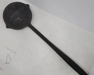 	Cast Iron Ladle With 21.5-Inch Handle