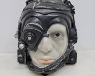 	Star Trek Borg Helmet Storage Case