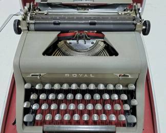 	Royal Quiet De Luxe Portable Typewriter