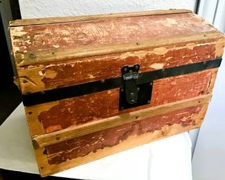Vintage Doll Trunk