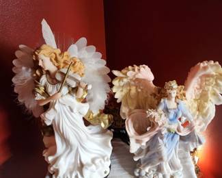 Seraphim angel and a angle music box